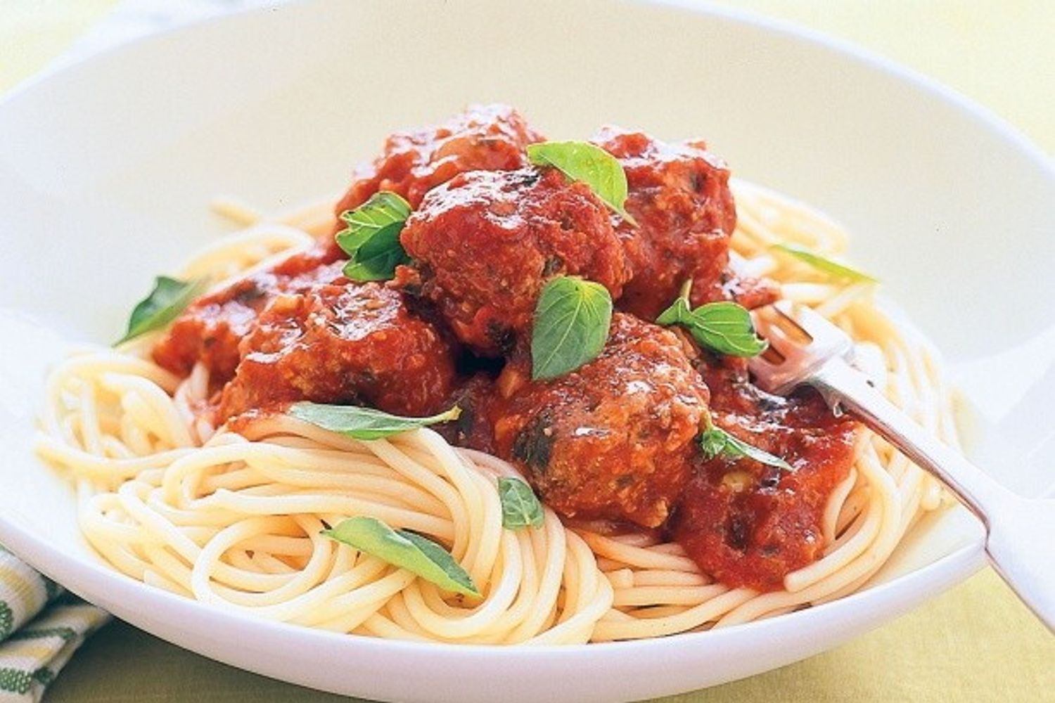 Pasta with Meatballs: e' una ricetta che viene spacciata per 'tradizionale italiana' soprattutto nei paesi anglosassoni, ma nel nostro paese la pasta con le polpette non e' un piatto tipico - (la denuncia del Dossier Coldiretti)