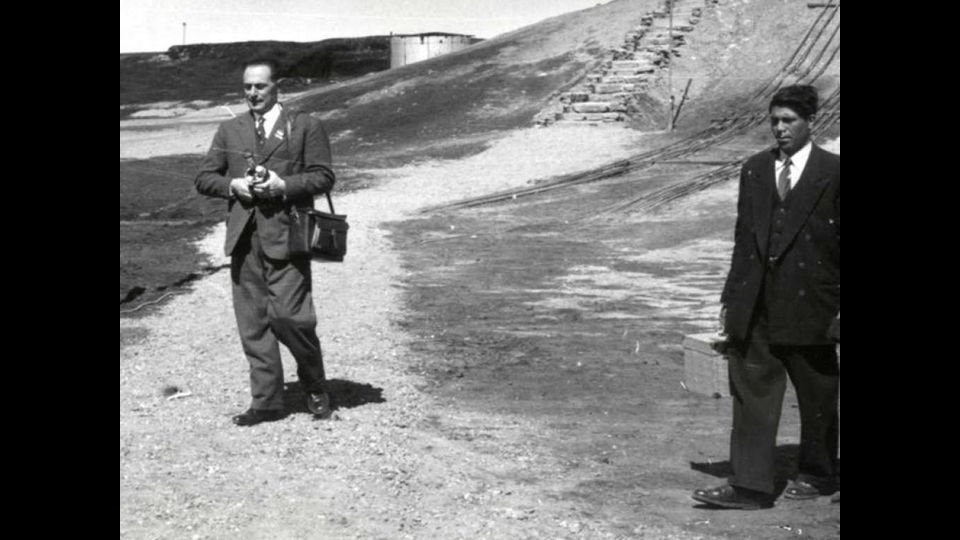 Enrico Mattei in un viaggio in Iran nel 1958