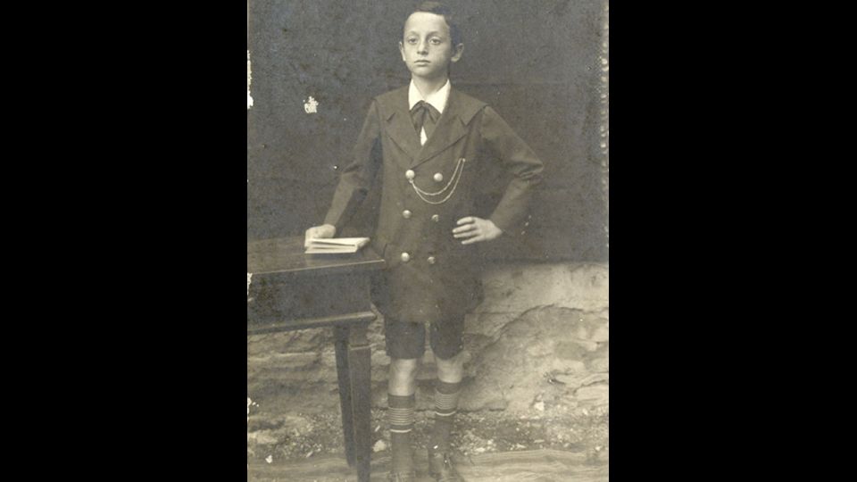 Enrico Mattei in un ritratto d'infanzia nel 1915