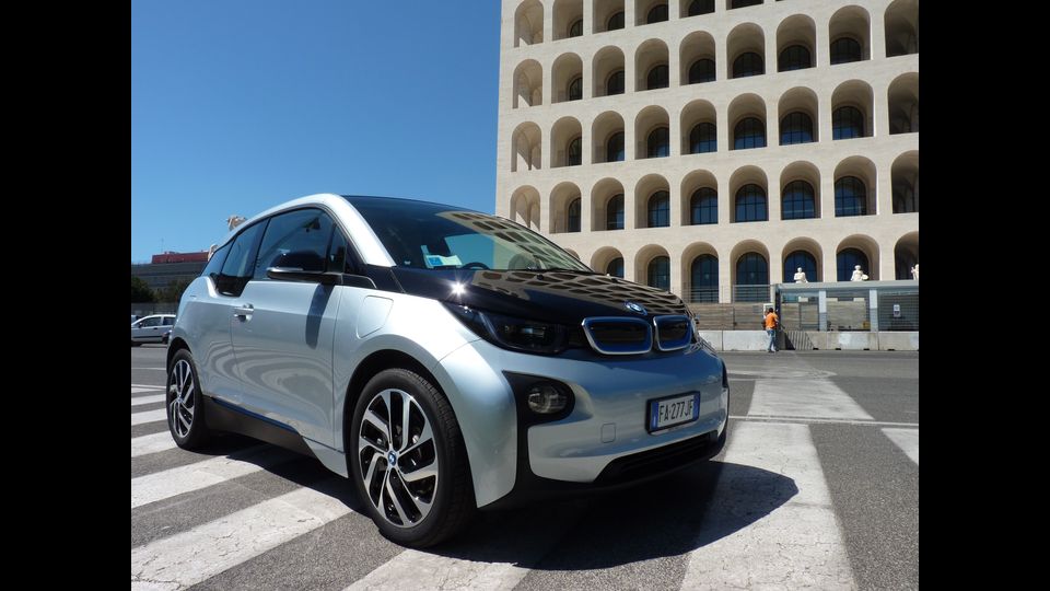 Il profilo dell'elettrica bavarese in giro per Roma&nbsp;