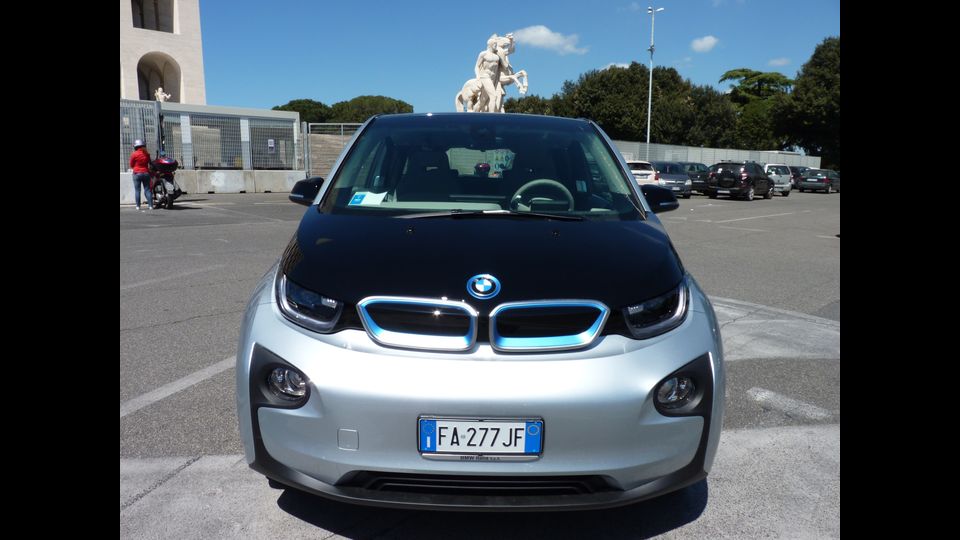 Bmw i3, frontale&nbsp;