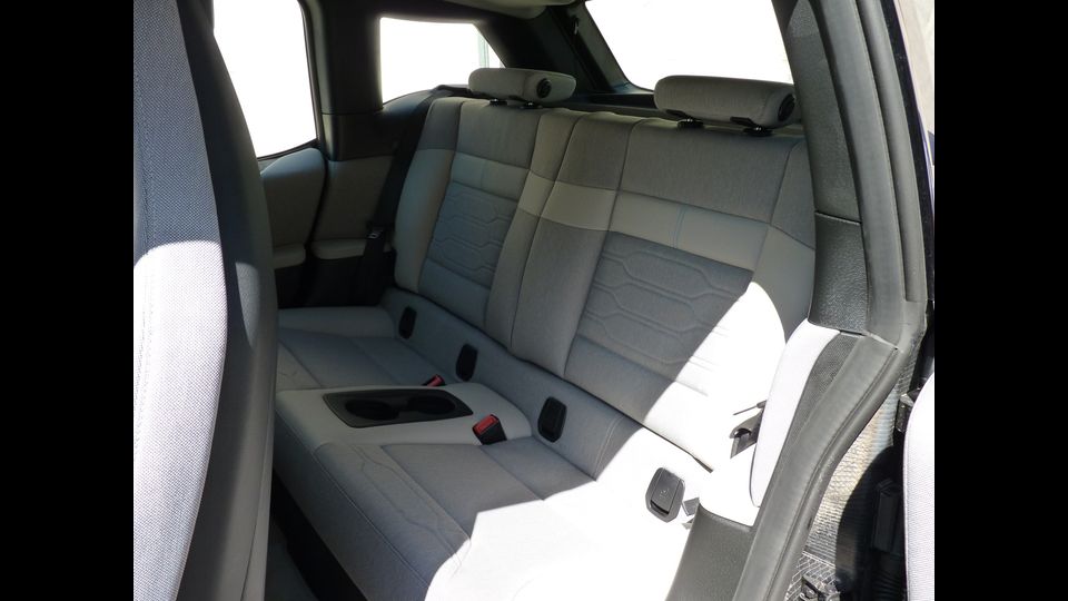 Bmw i3, sedili posteriori&nbsp;