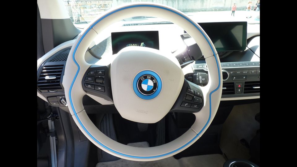Bmw i3, il dettaglio del volante&nbsp;