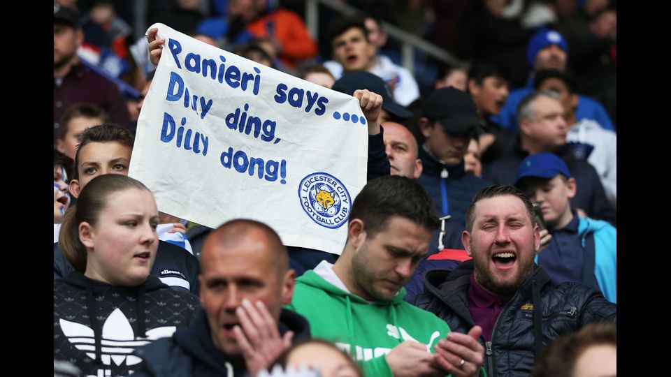 Leicester in festa per la vittoria del campionato inglese (Afp)&nbsp;