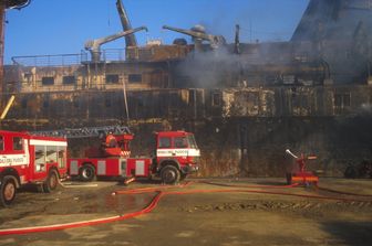 Moby Prince traghetto incendiato - agf