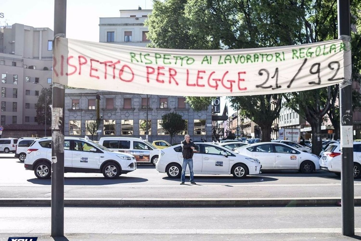 &nbsp; Milano protesta tassisti taxi contro uber - youreporter