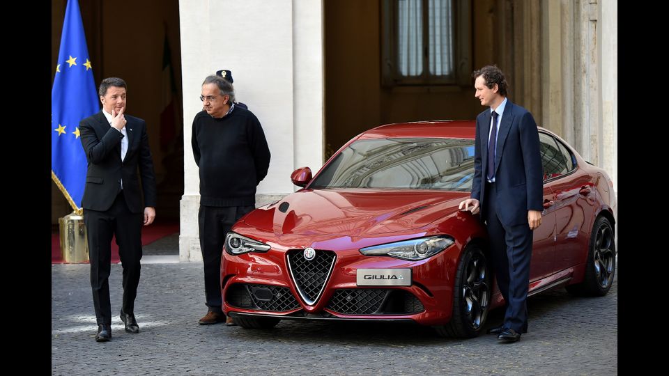 La presentazione della nuova Giulia, con Matteo Renzi, Sergio Marchionne e John Elkann