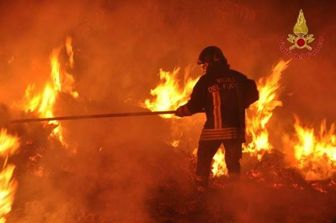 vigili del fuoco incendio pompieri