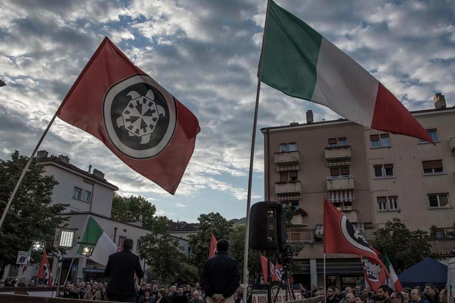&nbsp; Casapound Bolzano - fb