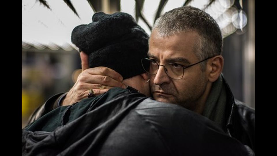 &nbsp; Pietro (Fortunato Cerlino) e&nbsp;Genny (SalvatoreEsposito) -&nbsp;foto Wolfgang Ennenbach