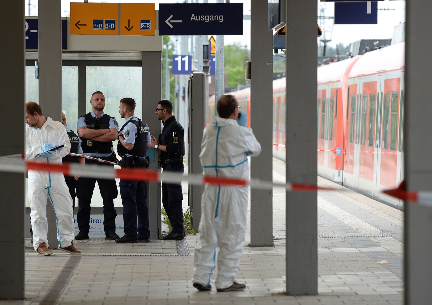 &nbsp;Polizia germania stazione Monaco accoltellati passanti