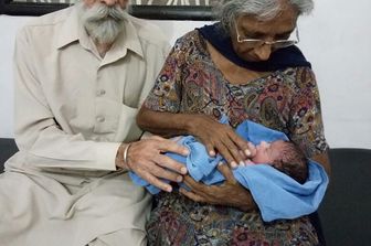 &nbsp;India Daljinder Kaur &nbsp;donna di 70 anni diventata mamma a Haryana - afp