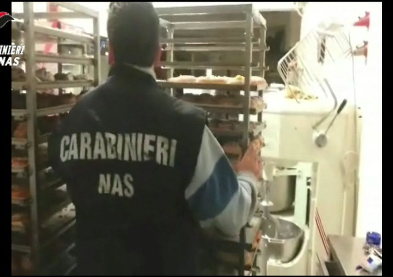 &nbsp; Nas carabinieri sequestro alimenti a Bologna