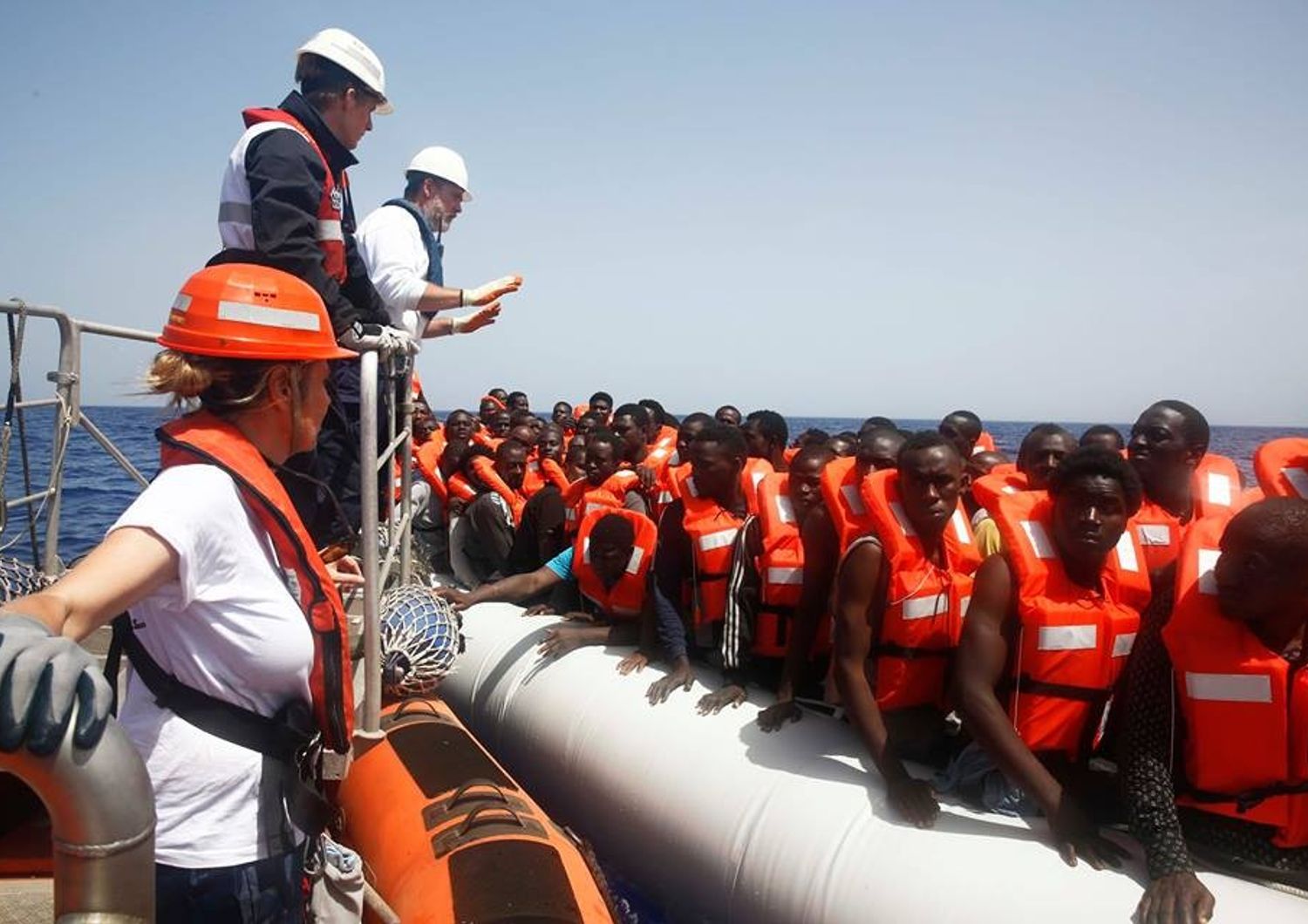 &nbsp;Migranti canale di Sicilia Sos Mediterranee - fb