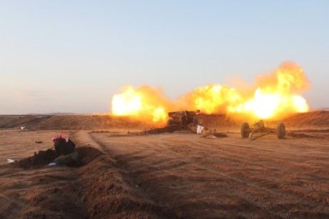 Un'operazione dell'esercito iracheno contro l'Isis nei pressi di Mosul