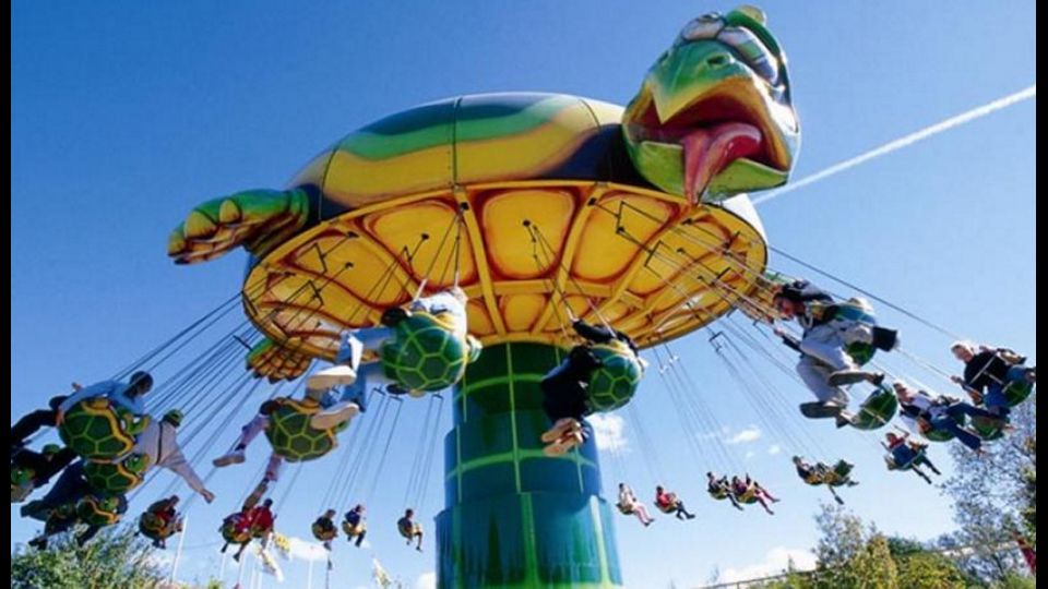 &nbsp;Bon Bon Land&nbsp;- Bon Bon Land si trova in Danimarca ed e' interamente dedicato a una marca di caramelle danesi che ritraggono animali e cose da un punto di vista inusuale. Ci sono la tartaruga stitica, il cane che non lo e' affatto, e numerose altre inusuali attrazioni