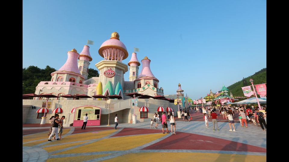 &nbsp;Harmony Land - Un parco divertimenti interamente dedicato a Hello Kitty e ai suoi simpatici amici