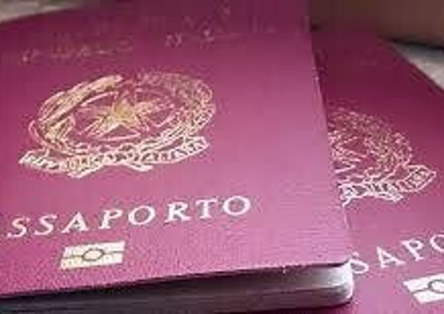 italia passaporto passaporti