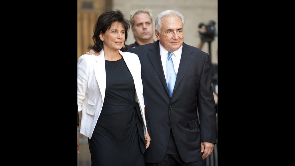 &nbsp;Dominique Strauss-Kahn con l'ex moglie Anne Sinclair (foto Afp)
