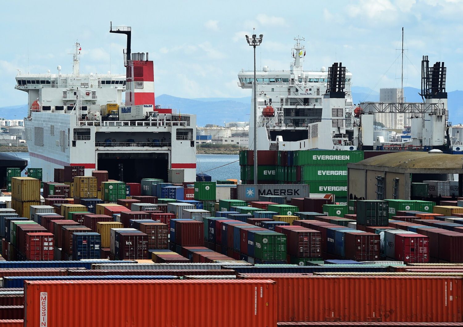 Tunisia economia import export