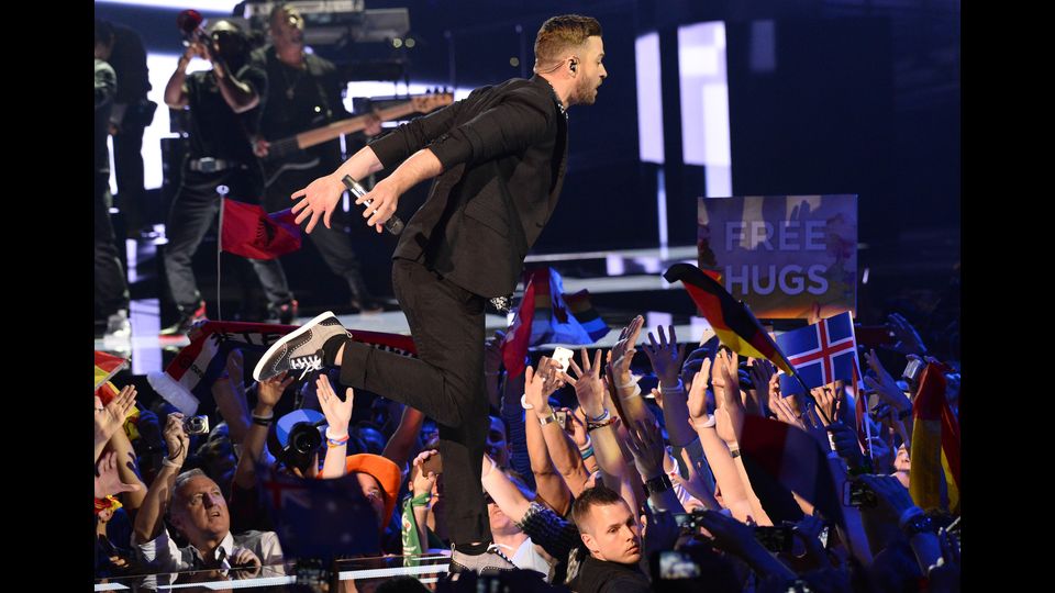 Justin Timberlake durante la sua esibizione alla serata finale dell' Eurovision 2016 (Afp)