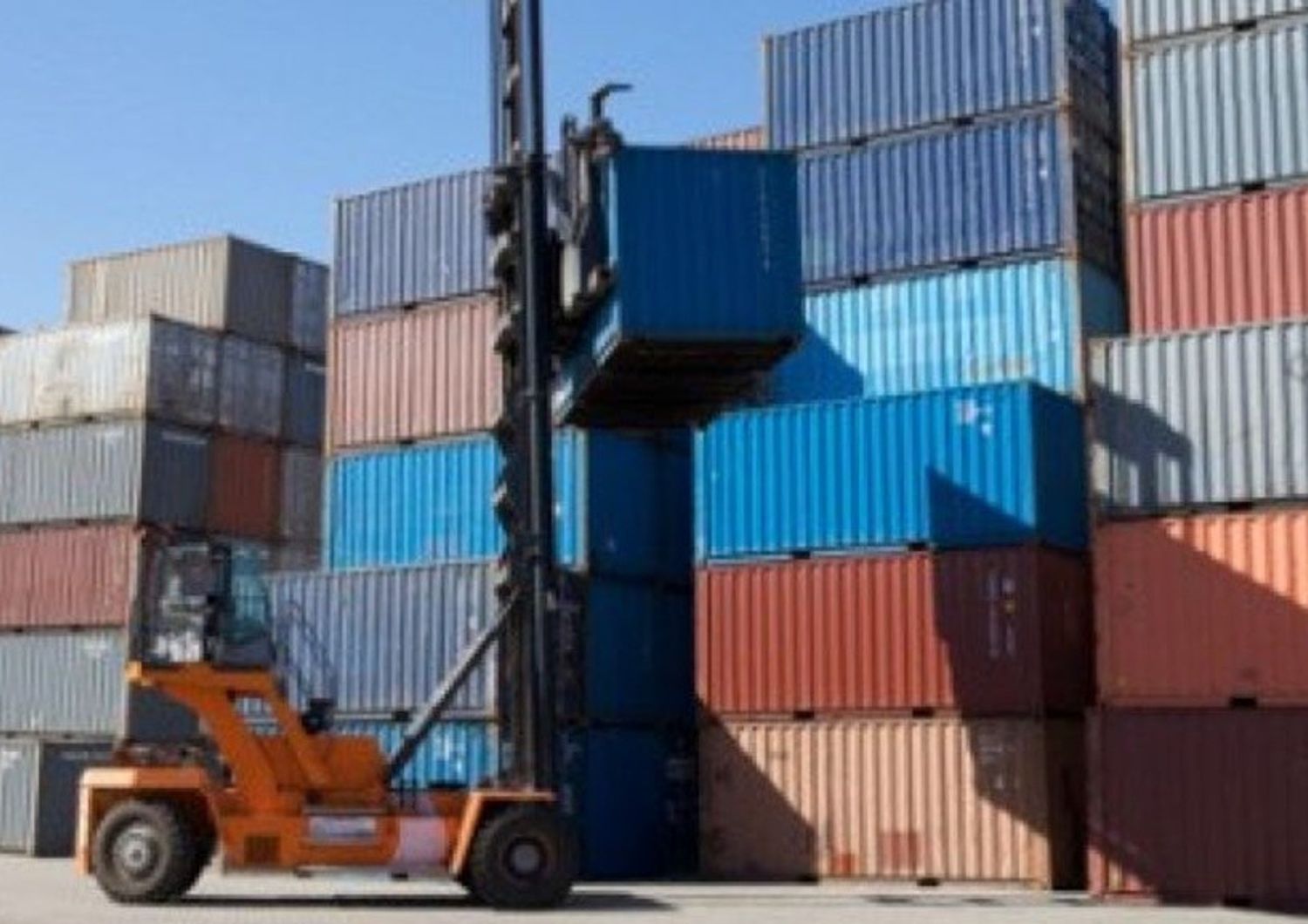 Commercio estero, l'export cresce ad aprile del 9%