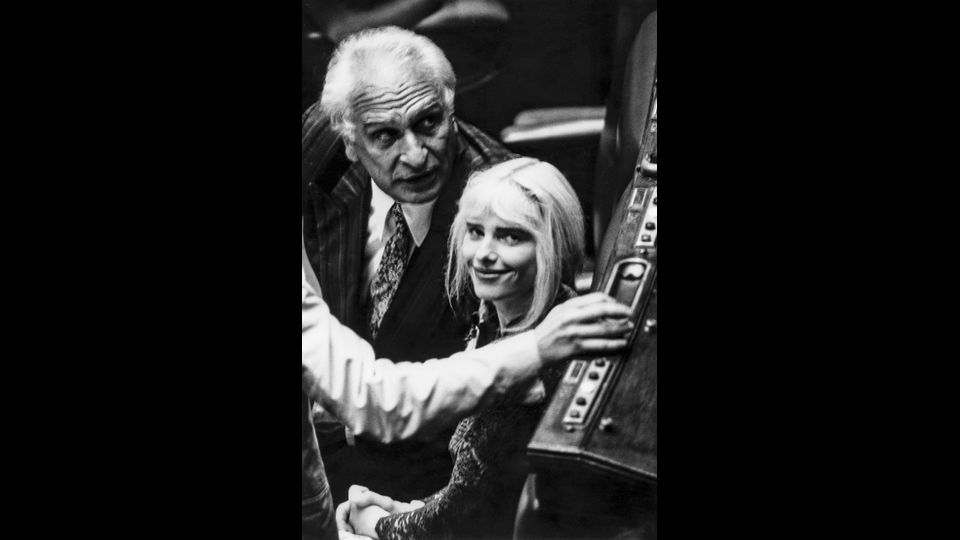 Marco Pannella con Ilona Staller nel 1987 (agf)&nbsp;