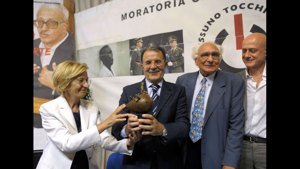 Marco Pannella con Emma Bonino, Romano Prodi, Sergio D'Elia (imagoeconomica)&nbsp;