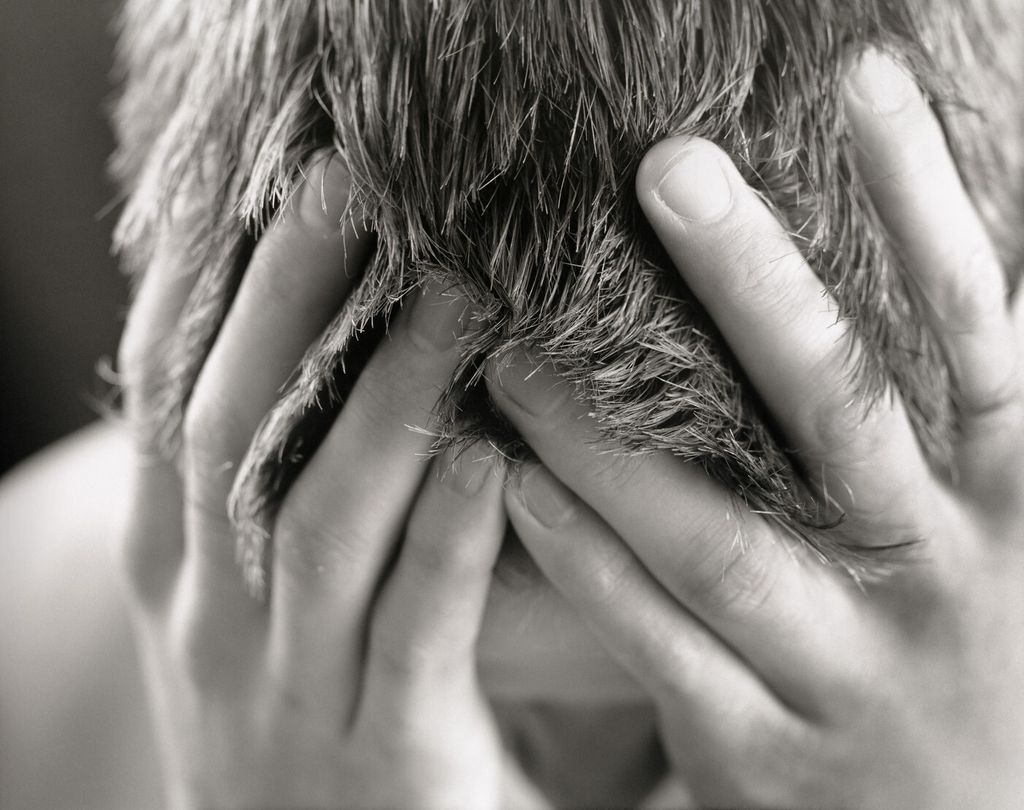 Disperazione, depressione, tragedia, dramma, dolore, sofferenza, delitto, ansia, paura