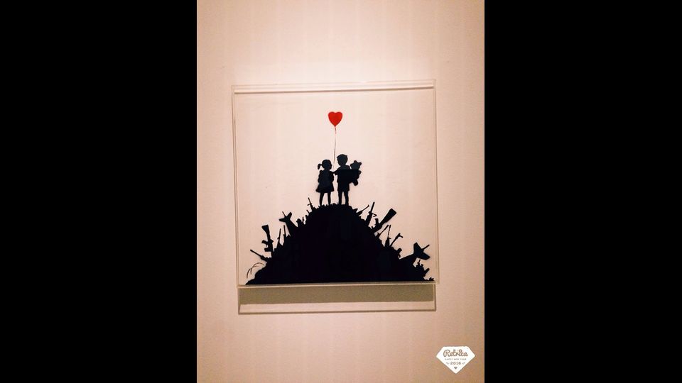 Le opere di Banksy in mostra a Roma a Palazzo Cipolla