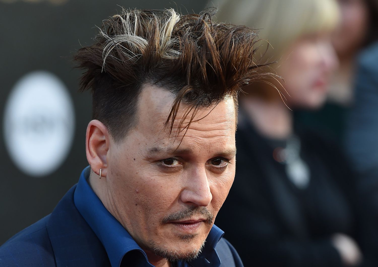 Depp posa per i fotografi al teatro di El Capitan a Hollywood, California. Photocall&nbsp; del film&nbsp;&quot;Alice Attraverso lo specchio&quot;. Maggio 2106 (Afp)