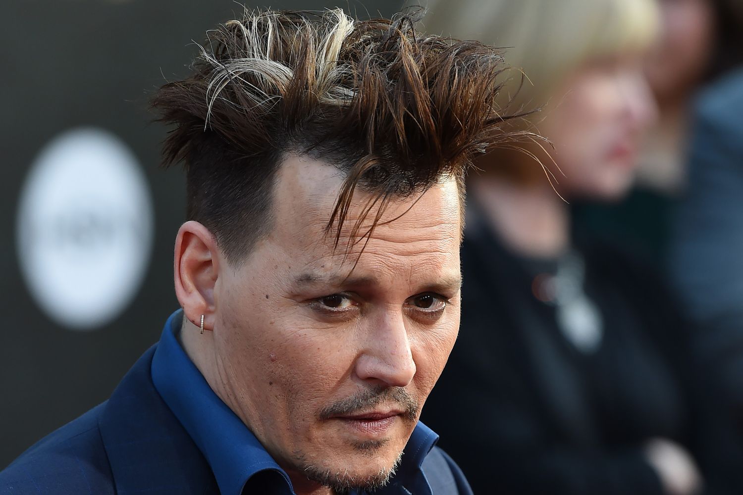 Depp posa per i fotografi al teatro di El Capitan a Hollywood, California. Photocall&nbsp; del film&nbsp;&quot;Alice Attraverso lo specchio&quot;. Maggio 2106 (Afp)