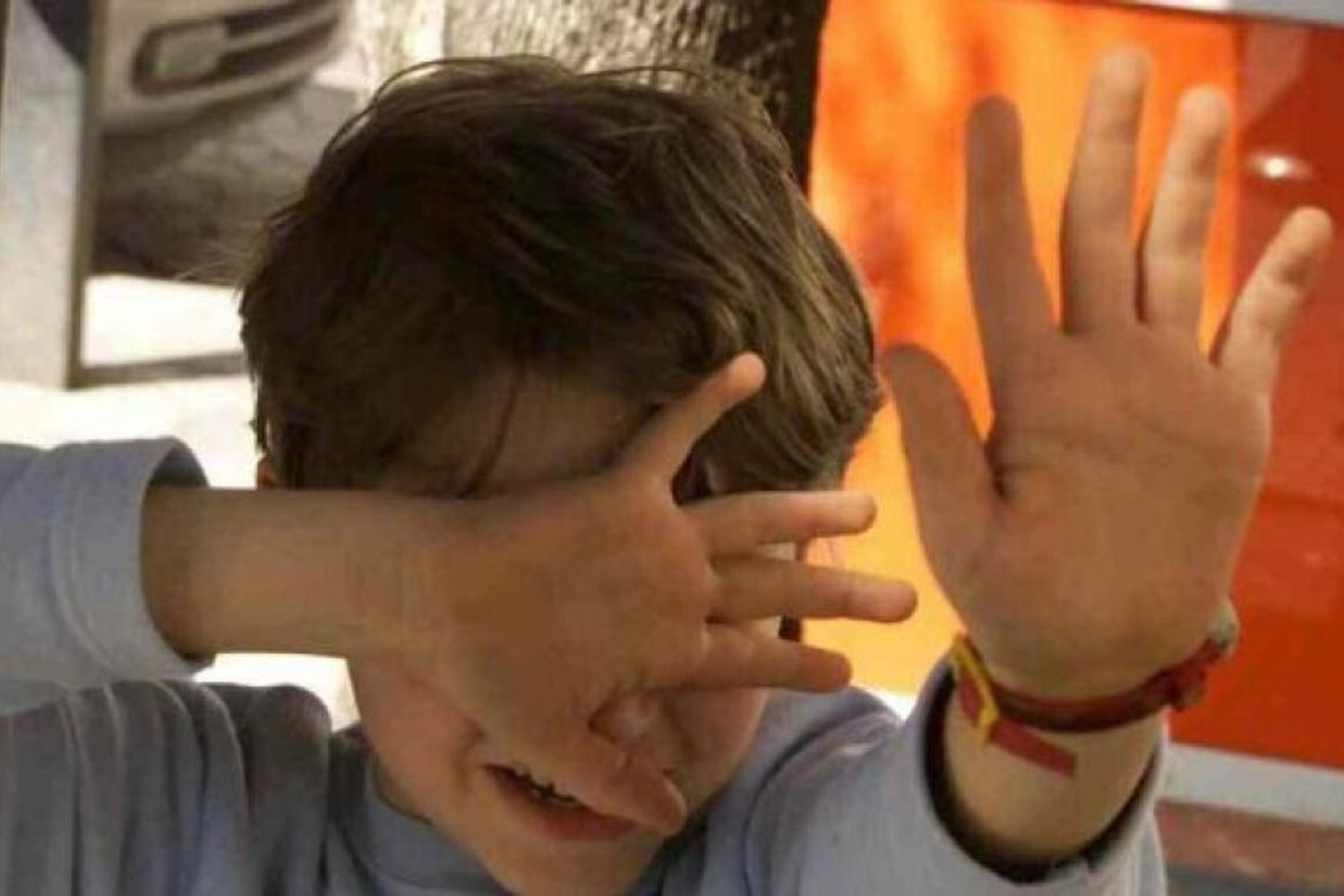 &nbsp;Violenza minori bambini