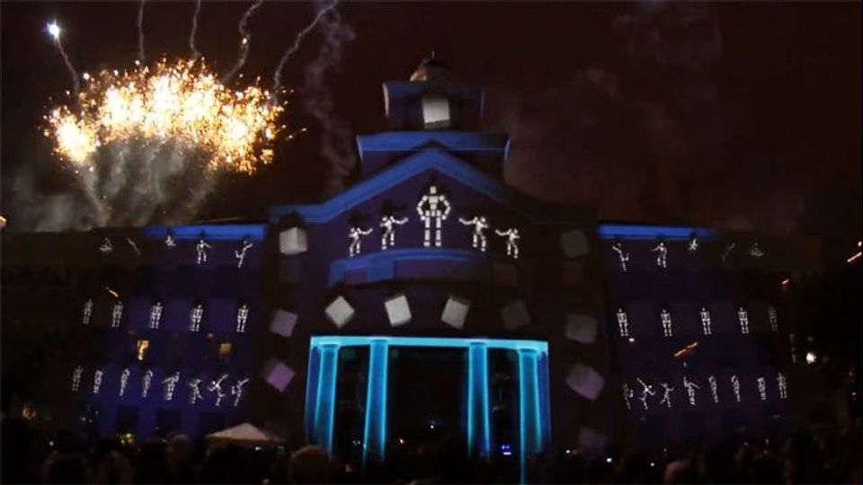 &nbsp;La Casa Bianca 'trasformata' per la notte di Halloween (foto da Facebook)