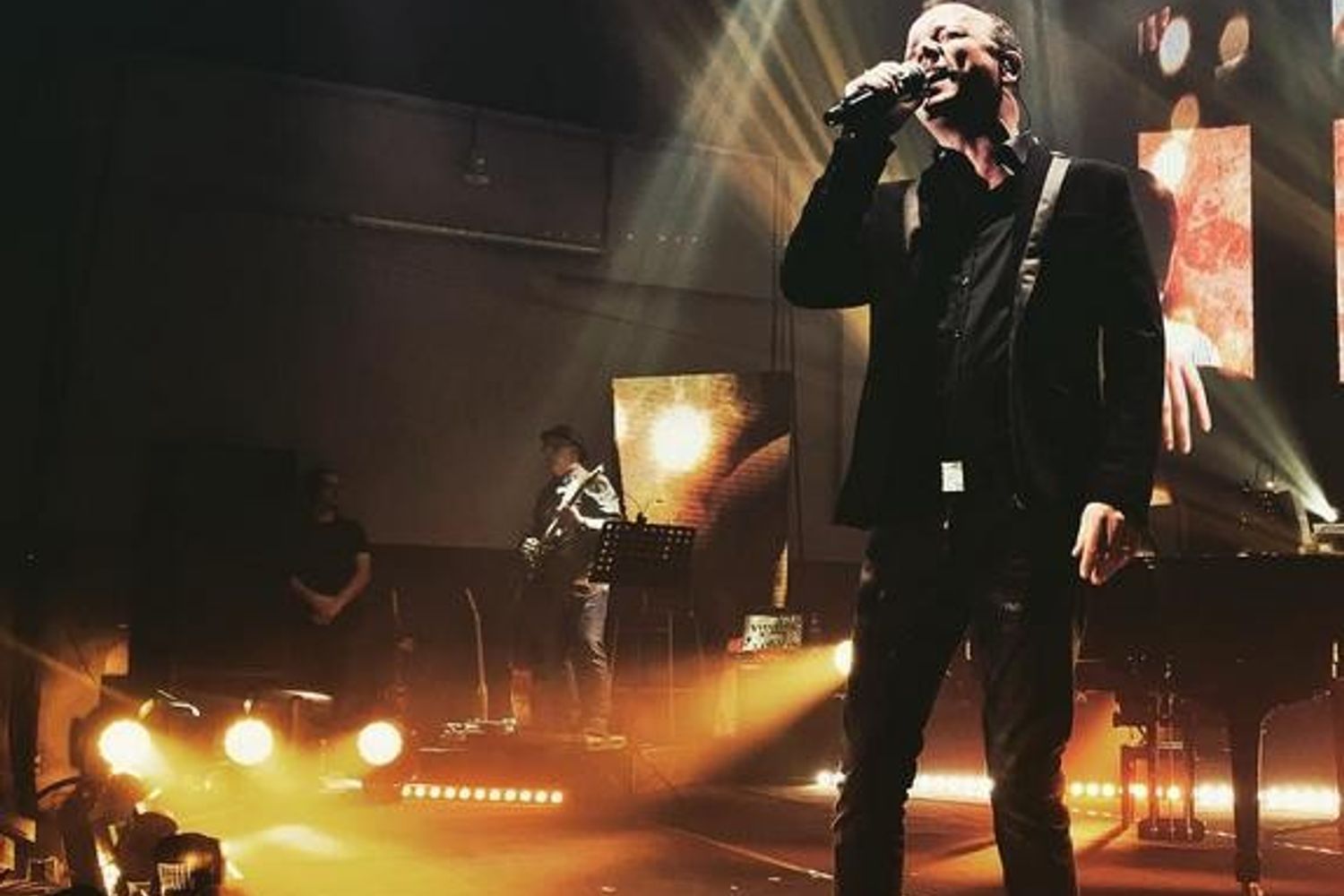 Gigi D'Alessio (foto instagram)