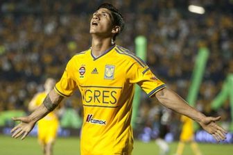 Alan Pulido - afp