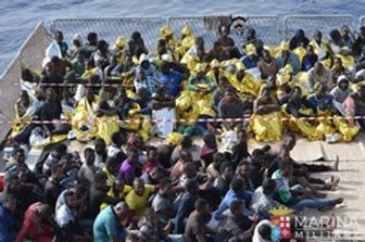 &nbsp; &nbsp;Marina Militare naufragio migranti recupero nave Vega - sito