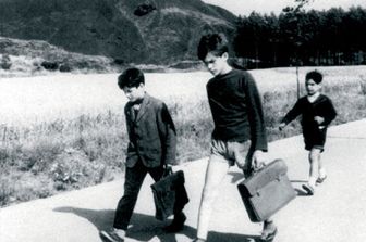 Gi&agrave; vola il fiore magro&nbsp;