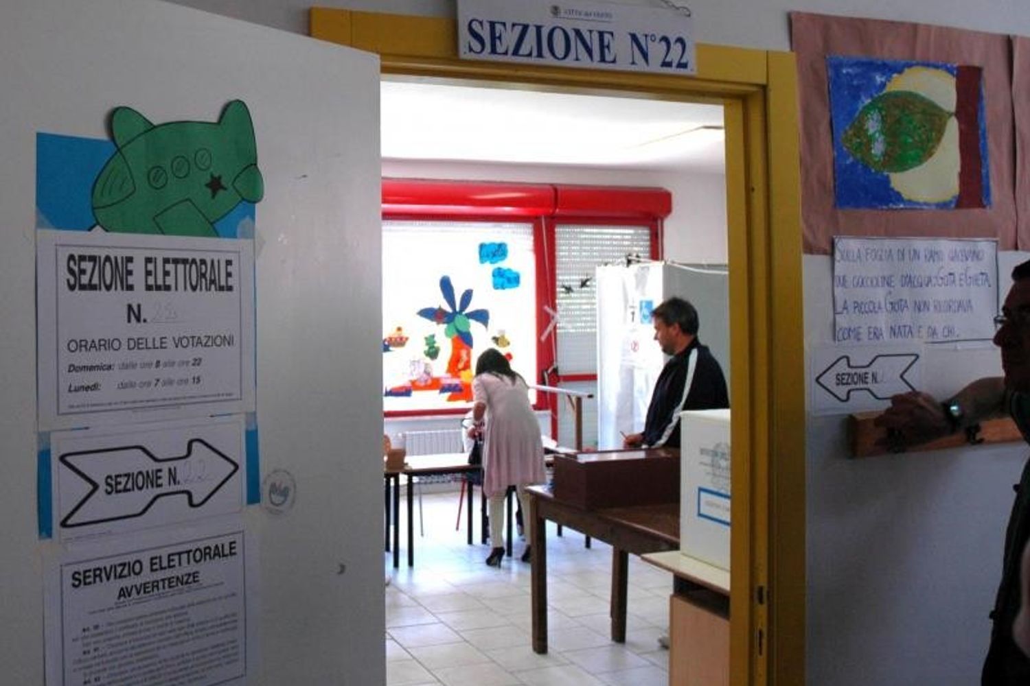 &nbsp;Elezioni voto seggio elettorale affluenza alle urne