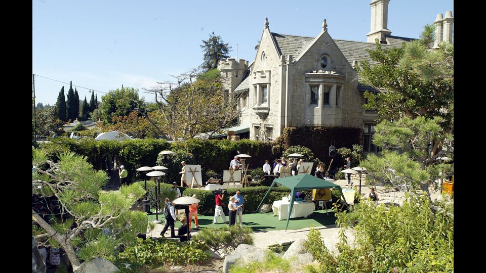 Uno dei tanti ricevimenti alla Playboy Mansion (Afp)