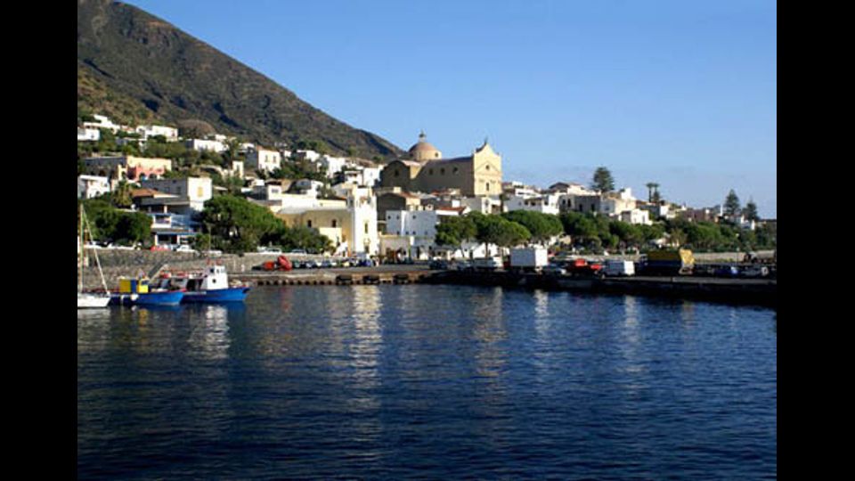 5) Santa Marina Salina (Messina)&nbsp;