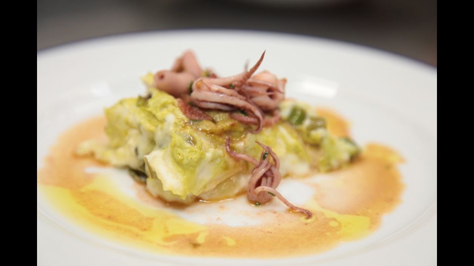 Una lasagna totani e asparagi