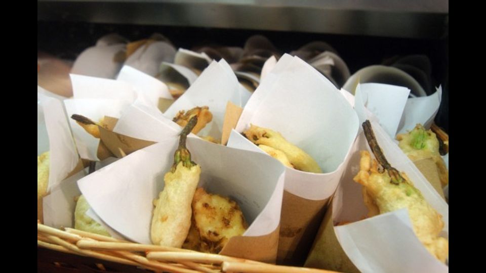 Cibo di strada, fiori di zucca