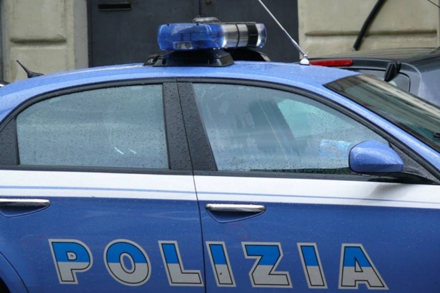 &nbsp;Polizia