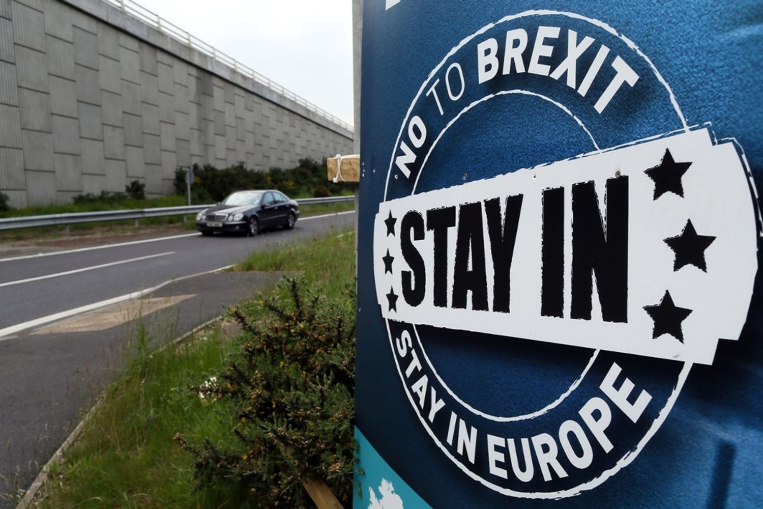 &nbsp;Brexit, &nbsp;'No all'uscita' su un cartellone in Irlanda del Nord (Afp)