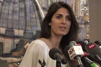 &nbsp;Conferenza stampa Raggi