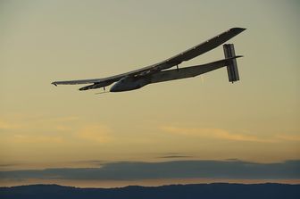 Storica impresa di Solar Impulse II