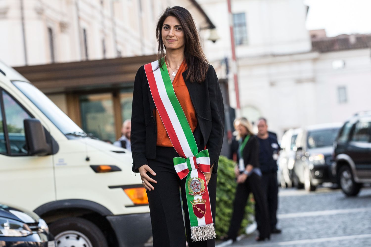Virginia Raggi sindaco fascia tricolore