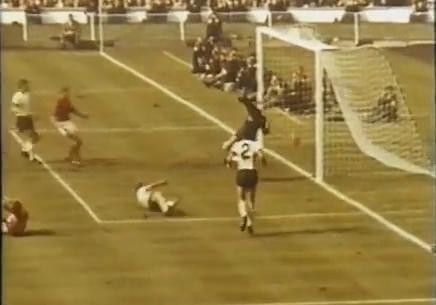 Foto gol fantasma Inghilterra Germania 1966