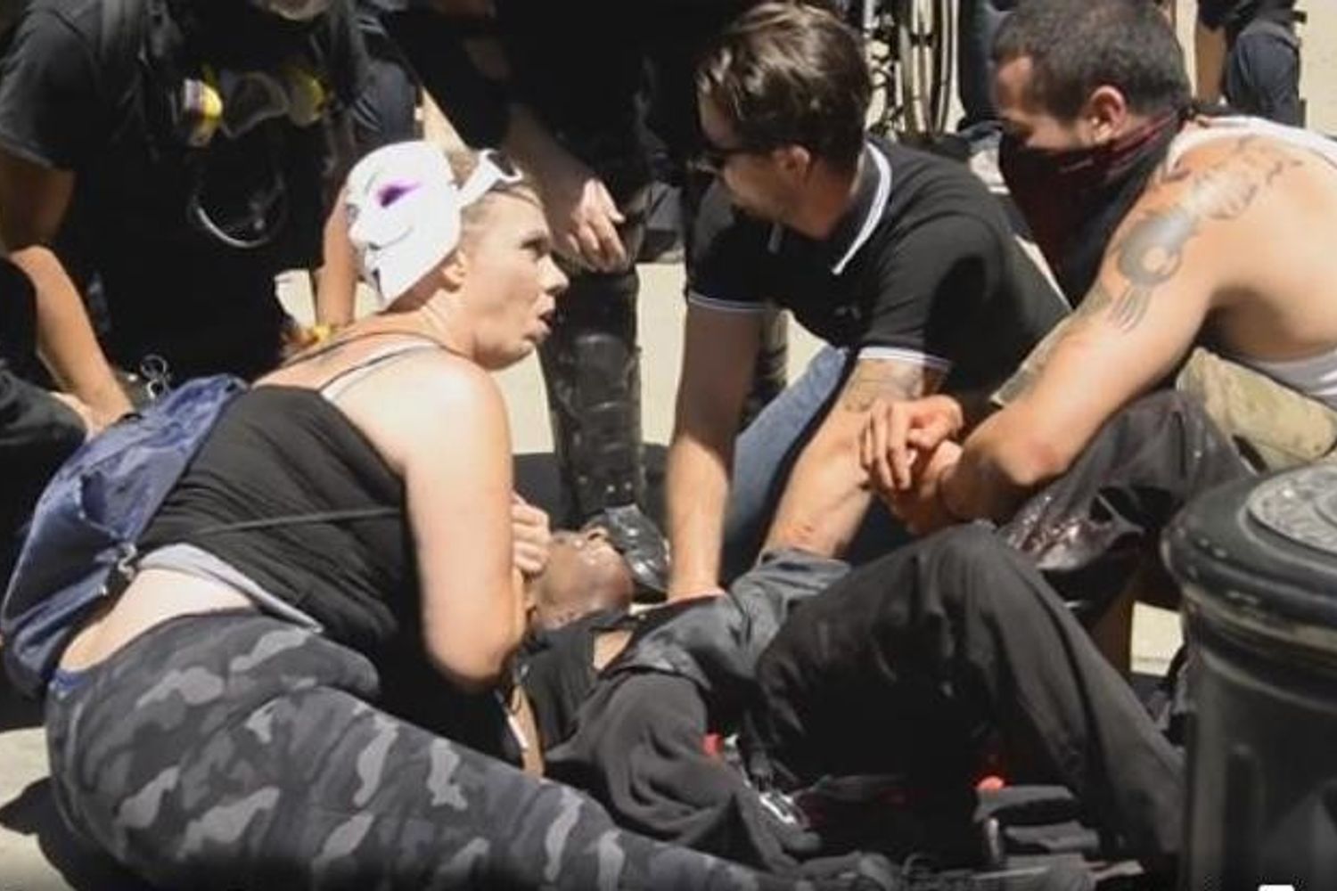 &nbsp;neonazisti rissa